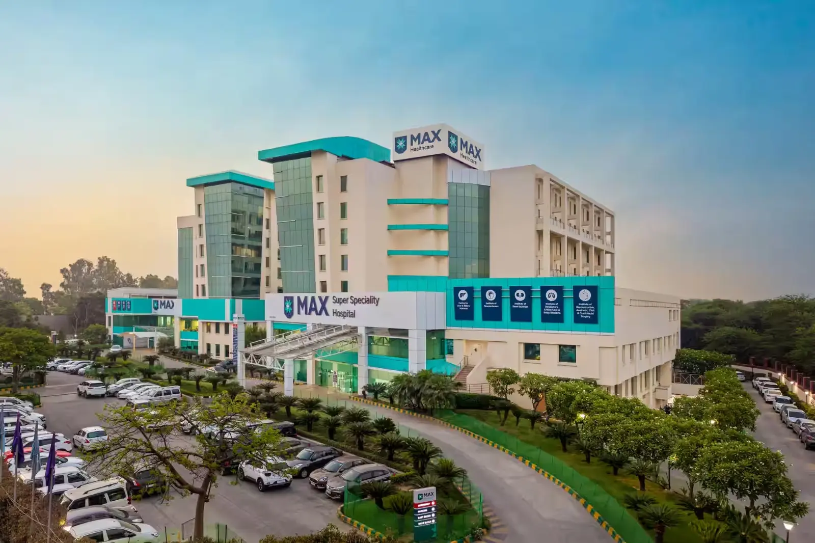 Max Super Speciality Hospital, Saket image